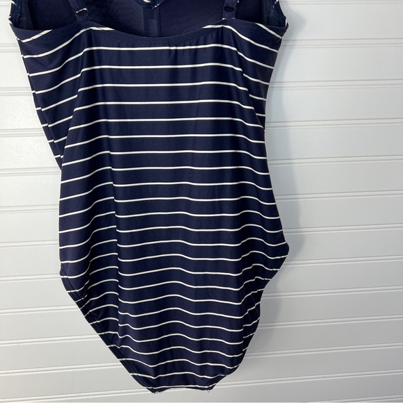 Bond Eye Nip Tuck Sorrento Stripe One Piece Size 8 Women’s Swimsuit - Picture 8 of 9
